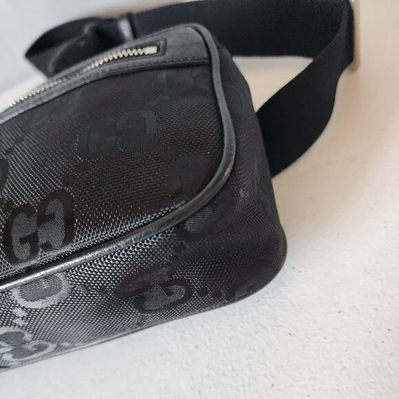 Gucci Belt Bag "EUC" - Picture 7 of 16